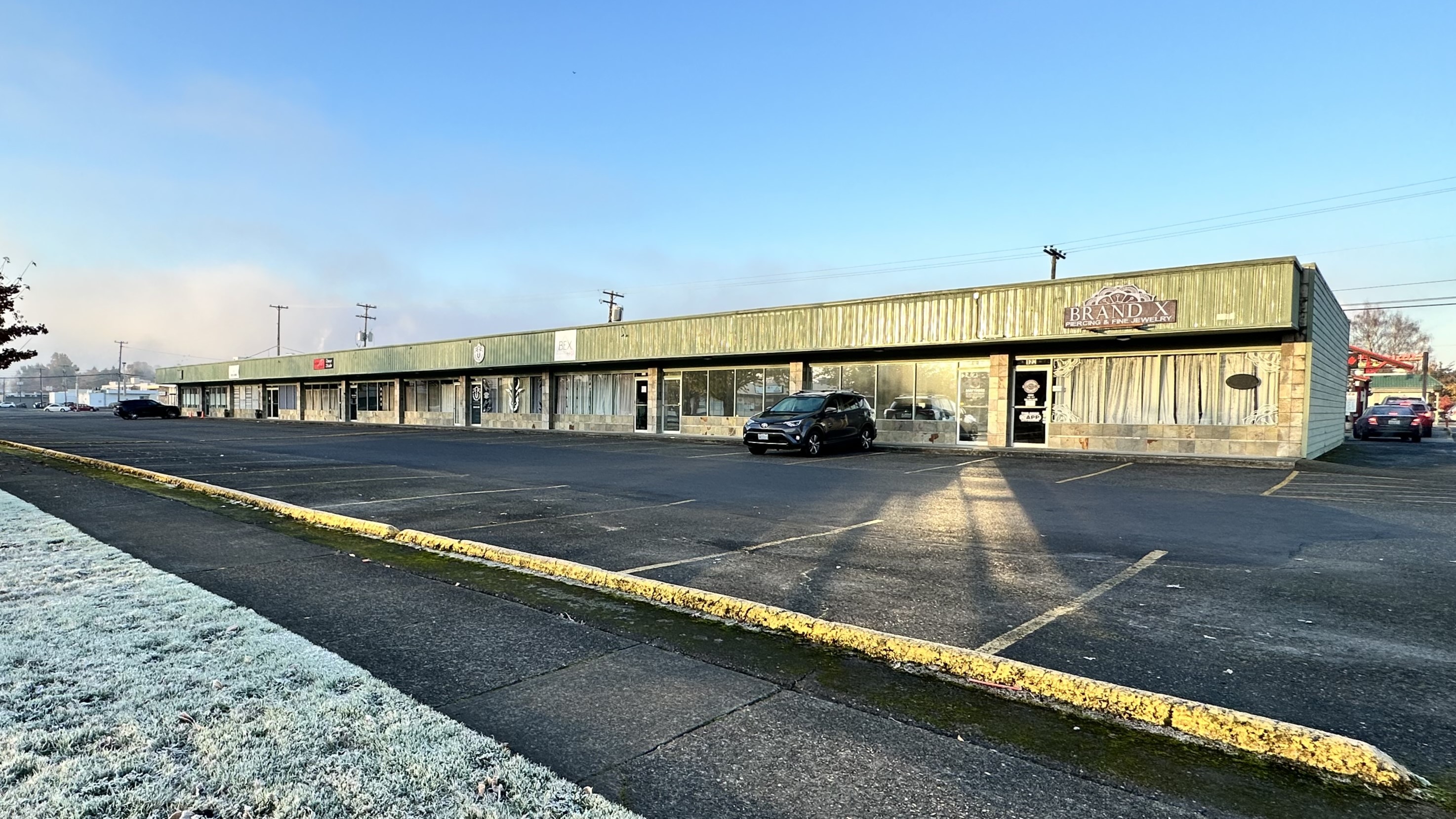 For Sale & Lease Commercial Real Estate Properties in Kelso, Longview